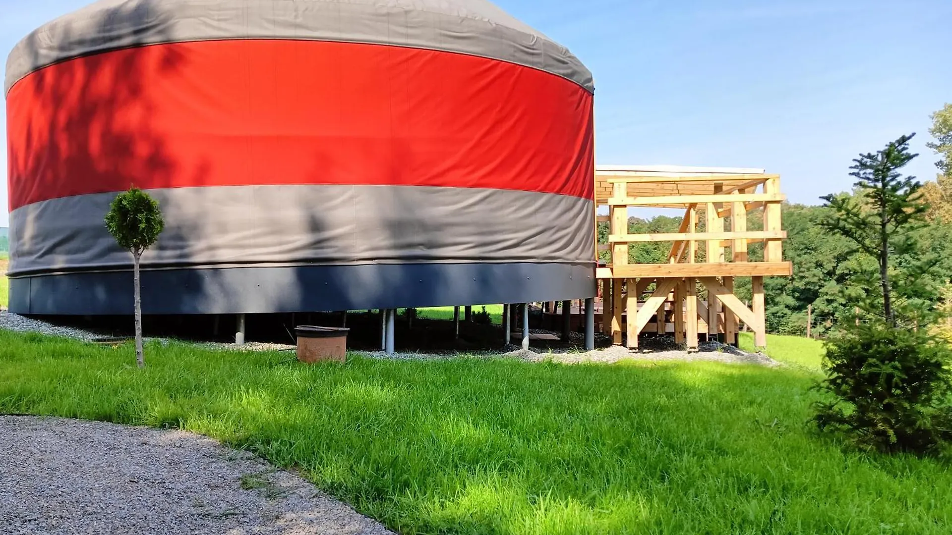 Hotel Glamping Pogorzany - Jurty Zabierzow 0*,  Polska