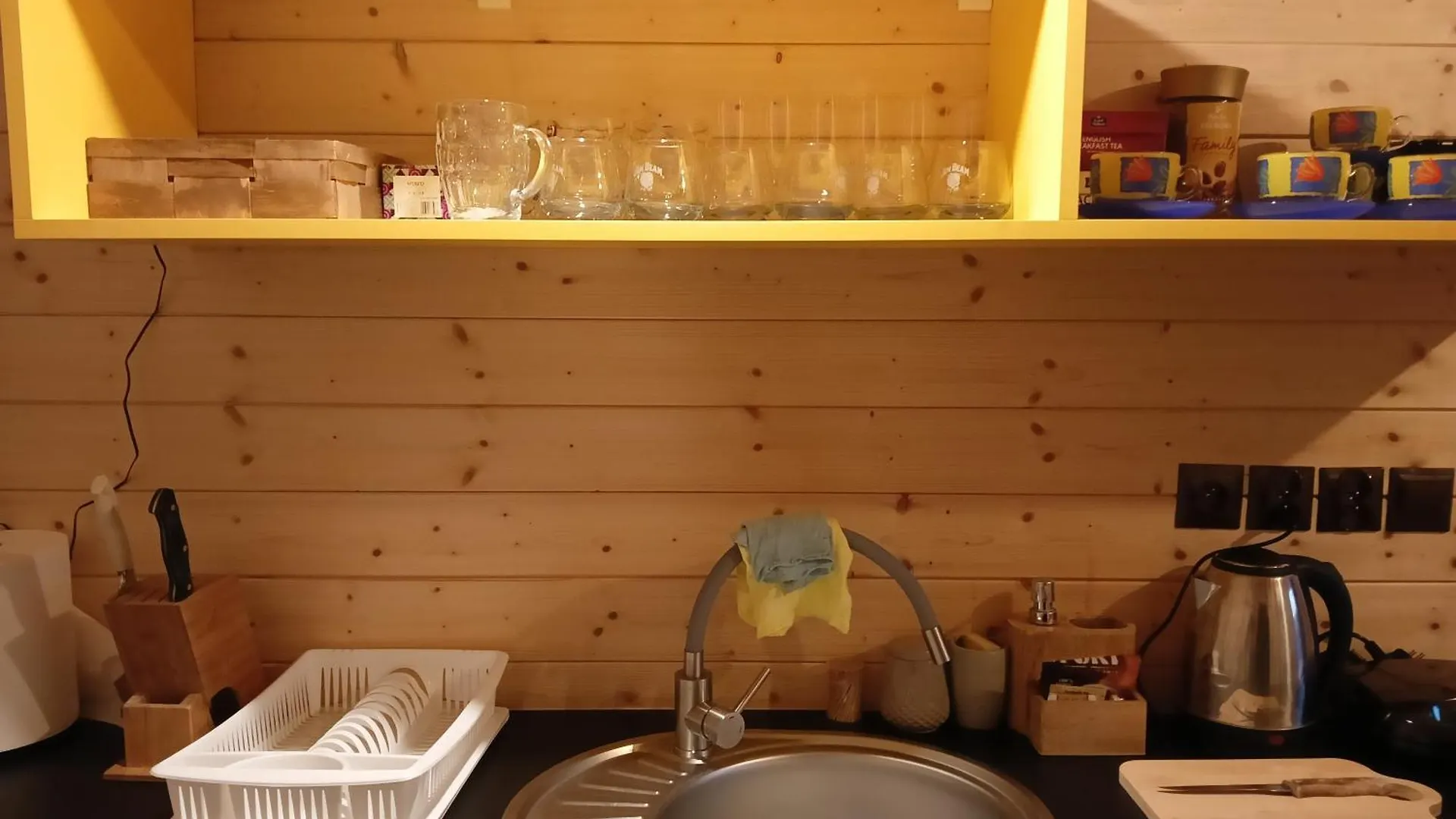 Hotel Glamping Pogorzany - Jurty Zabierzow 0*,  Polska